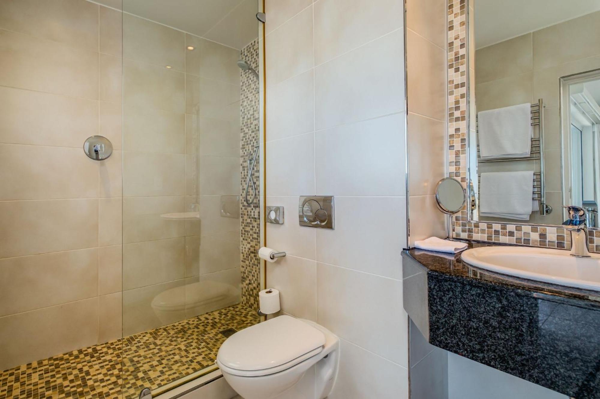 Camps Bay Terrace Penthouse Apartment Cape Town Bagian luar foto
